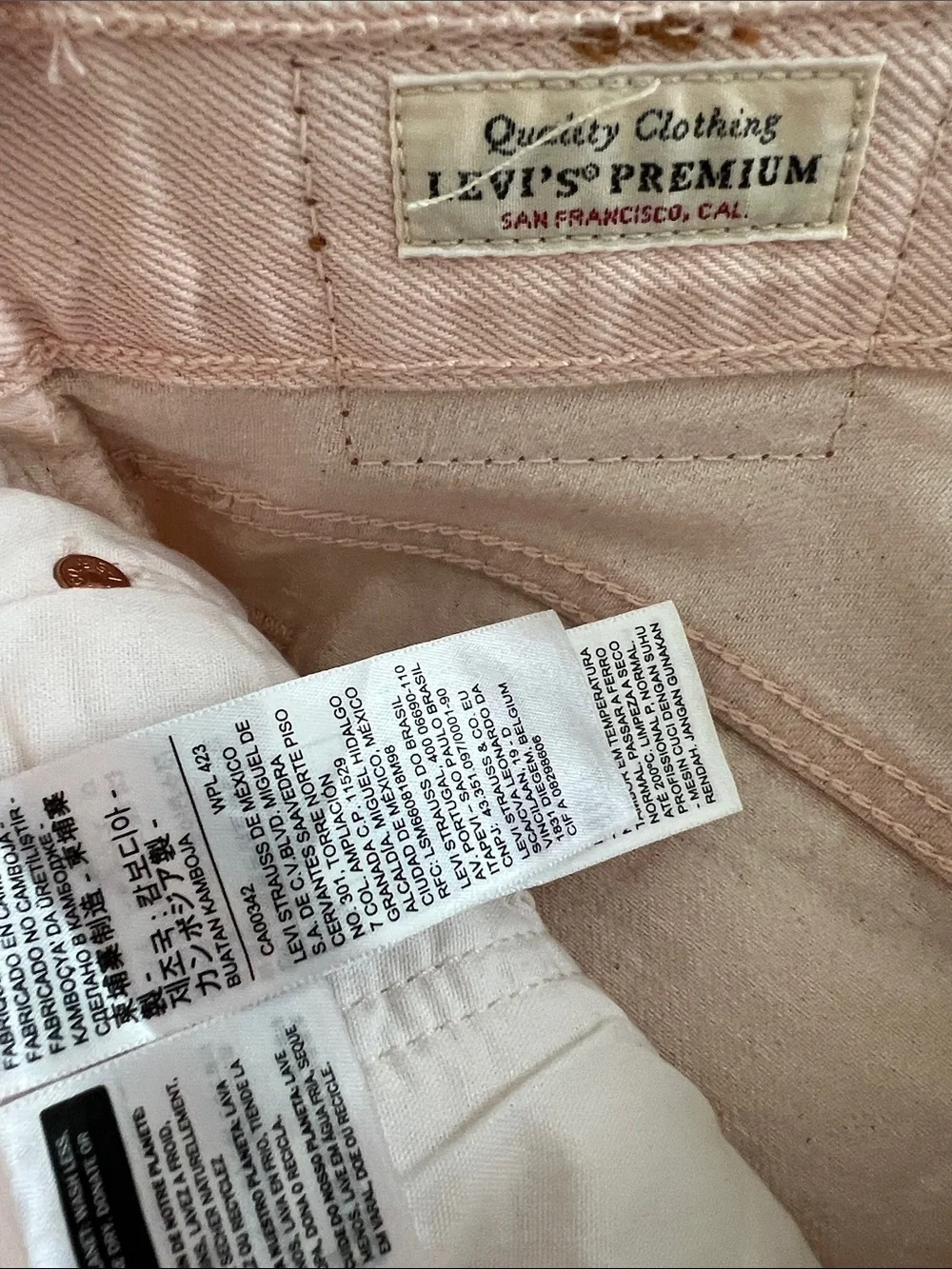 levi women